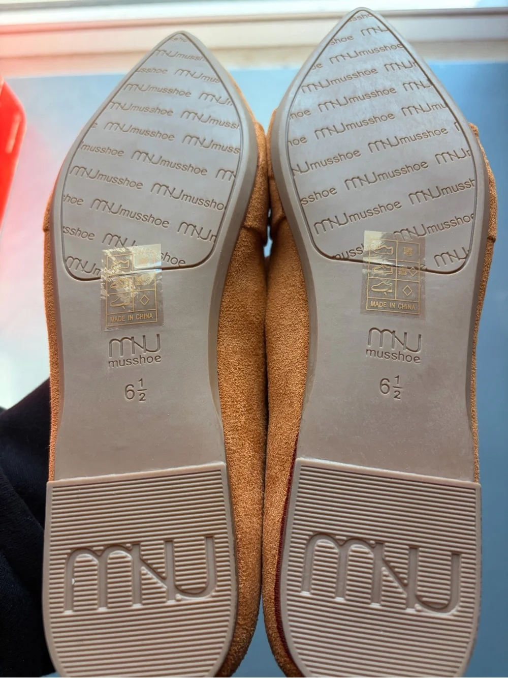 Women suede flats